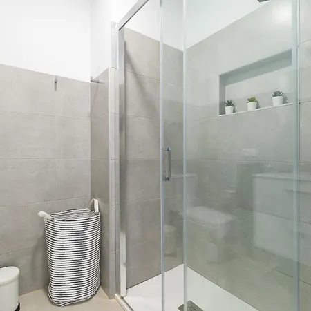 Apartment Homeforguest Bright With Terrace Near Canteras Las Palmas de Gran Canaria