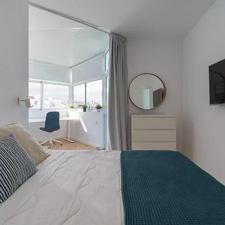 Apartment Homeforguest Bright With Terrace Near Canteras Las Palmas de Gran Canaria